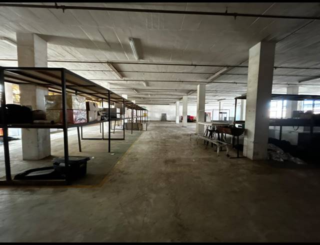 1,000M² WAREHOUSE TO LET IN WYNBERG